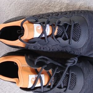 Size 11 men's Carhartt shoes brand new out the box